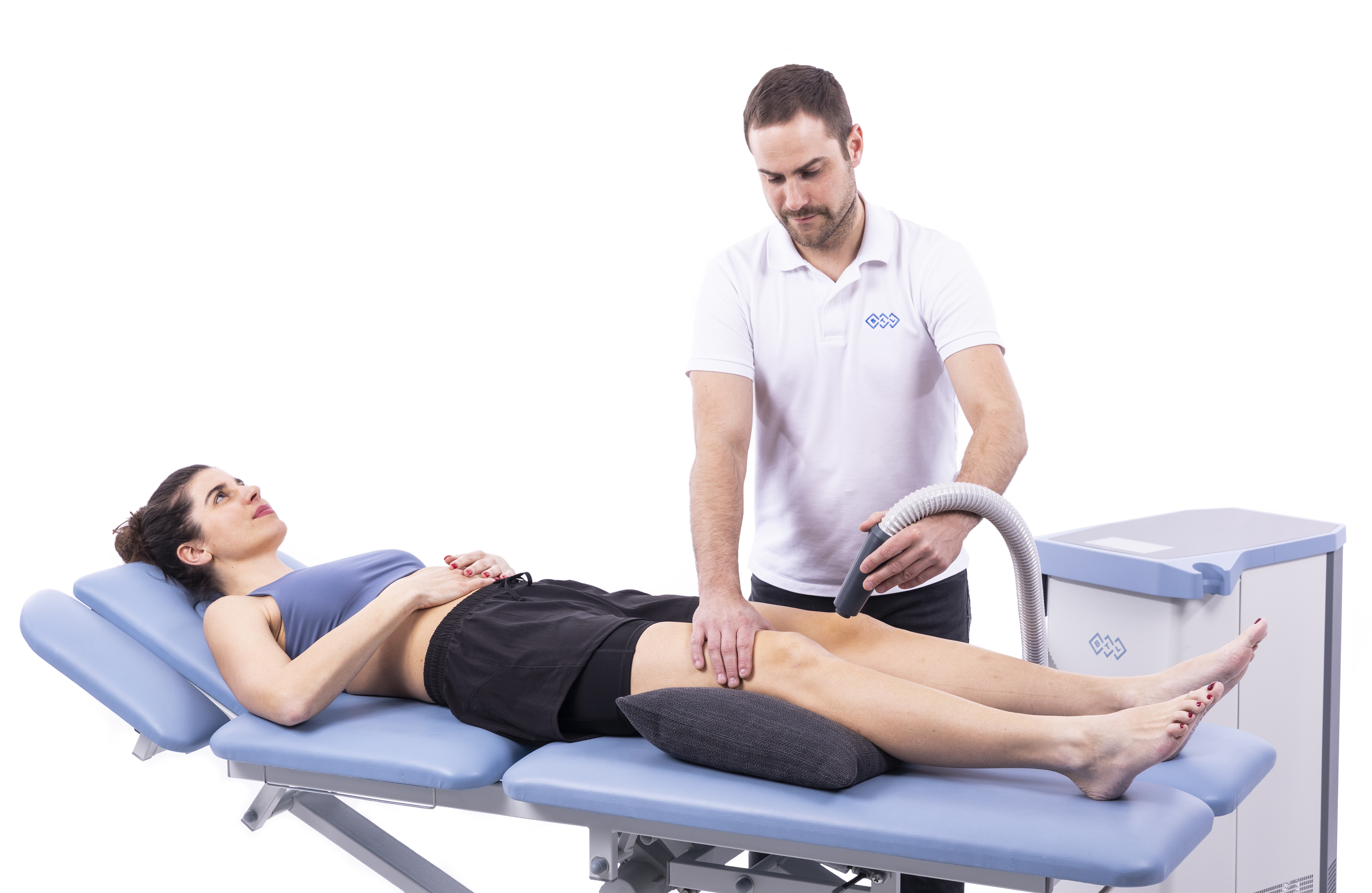 BTL Kryo Elite Anwendung am Knie – dynamische Kältetherapie durch Therapeuten