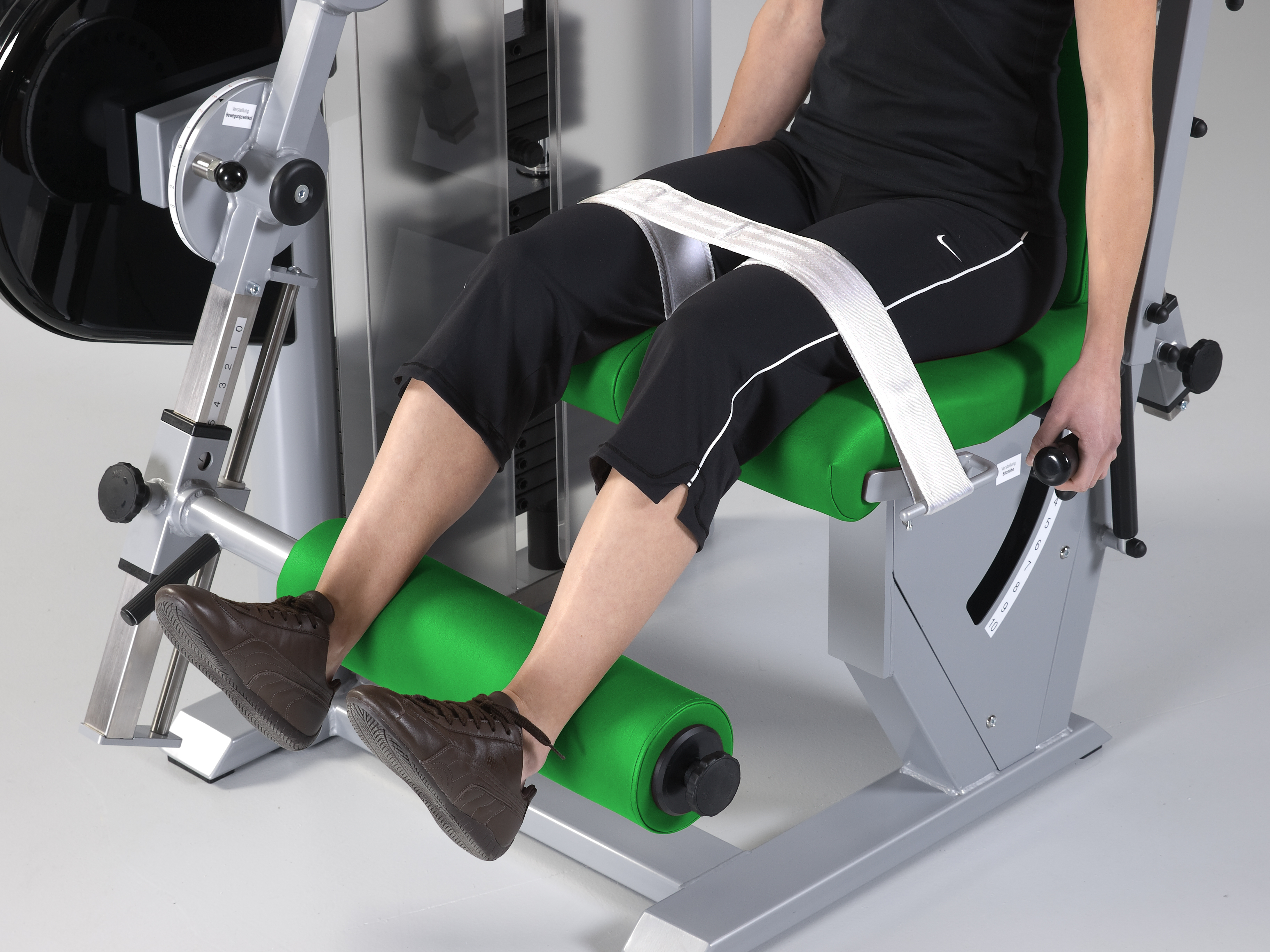 Kombinationsgerät Beinbeuger / Beinstrecker